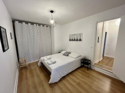 Location vacances appartement Paris 75019