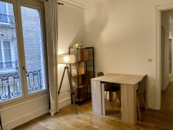 Location appartement meubléParis 75012