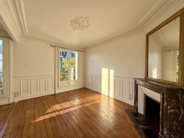 Location Appartement  4 pi�ces - 80.51m� 75019 Paris