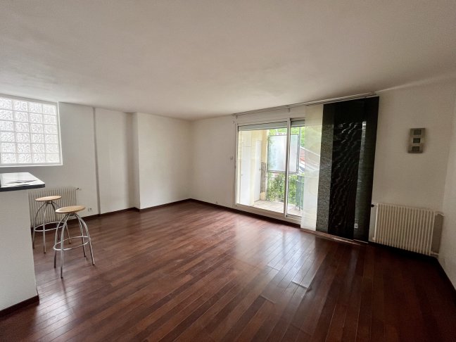 Location Appartement  2 pices - 56m 75012 Paris