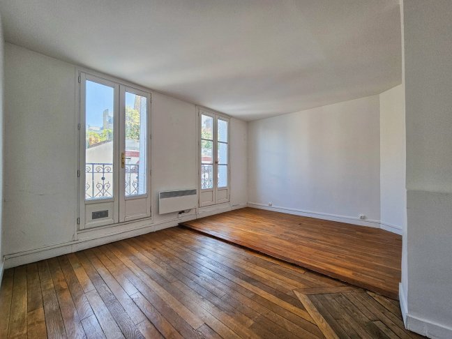 Location Appartement 2 pièces - 49.79m² 75018 Paris