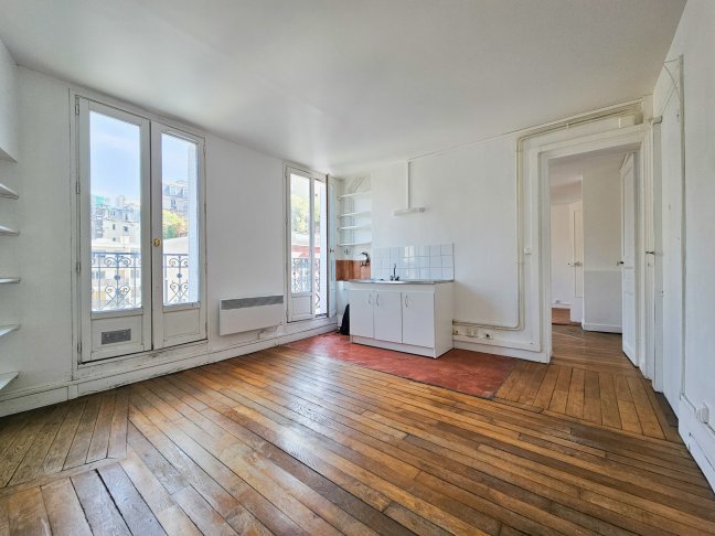 Location Appartement 2 pièces - 49.79m² 75018 Paris