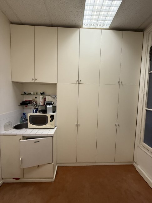 Location Bureau meubl 3 pices - 55m 75009 Paris