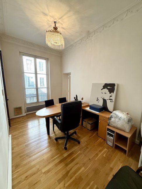 Location Bureau meubl 3 pices - 55m 75009 Paris