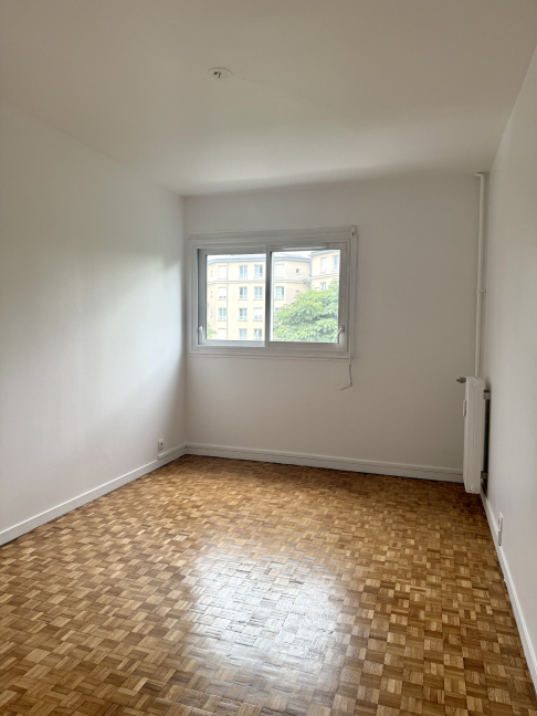 Location Appartement  4 pices - 94m 75012 Paris