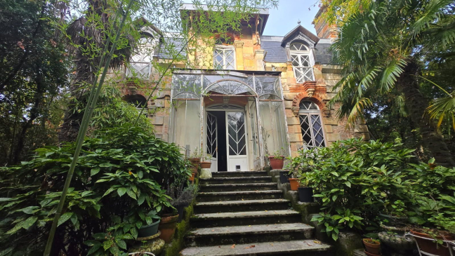 Vente Maison  10 pices - 300m 33120 Arcachon