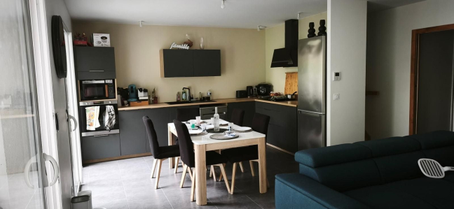 Location Maison  5 pi�ces - 95m� 33770 Salles
