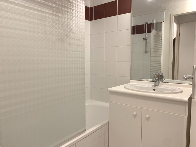 Location Appartement  3 pi�ces - 70m� 33470 Teich