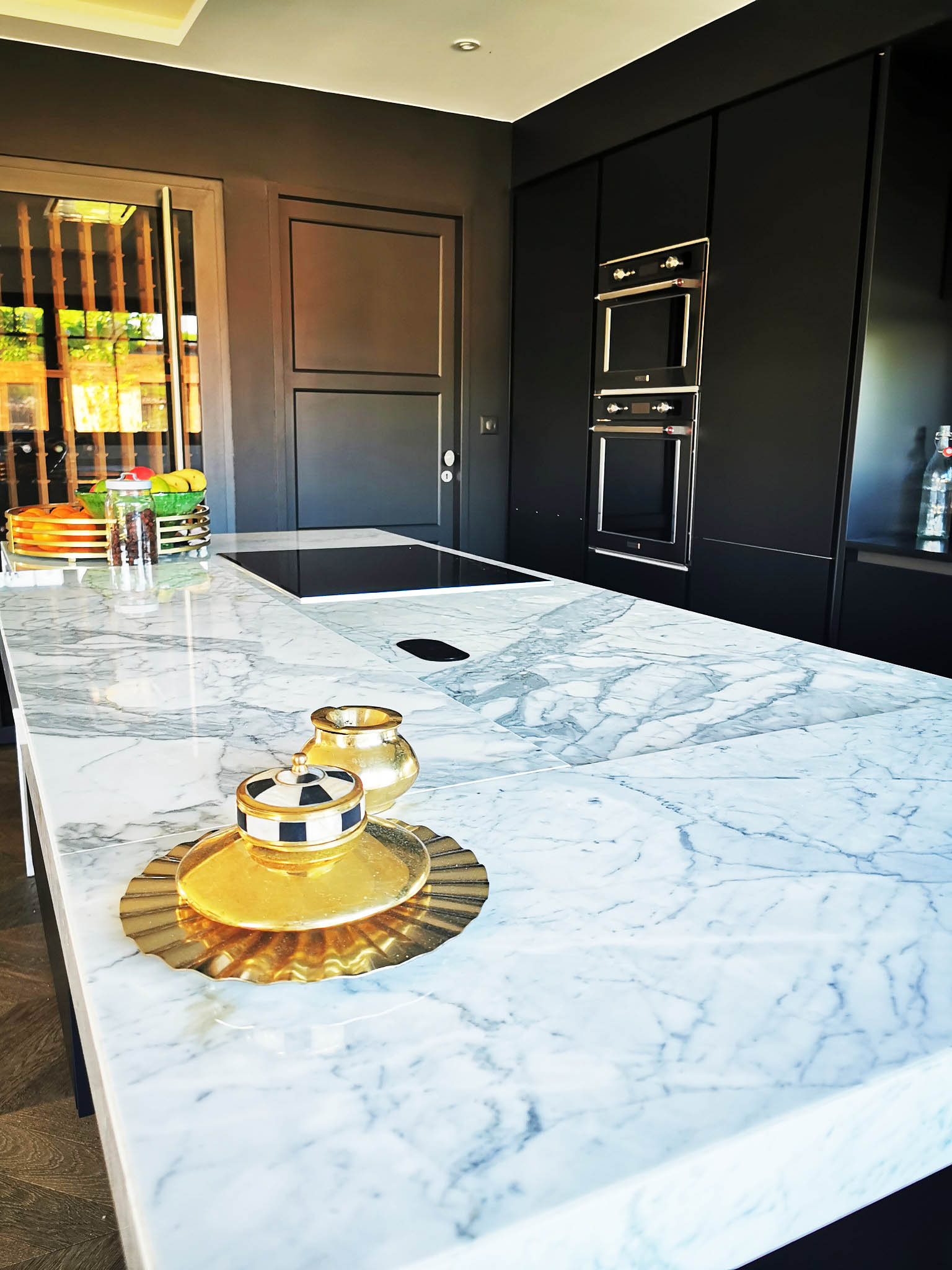 "Marbre blanc de Carrare"