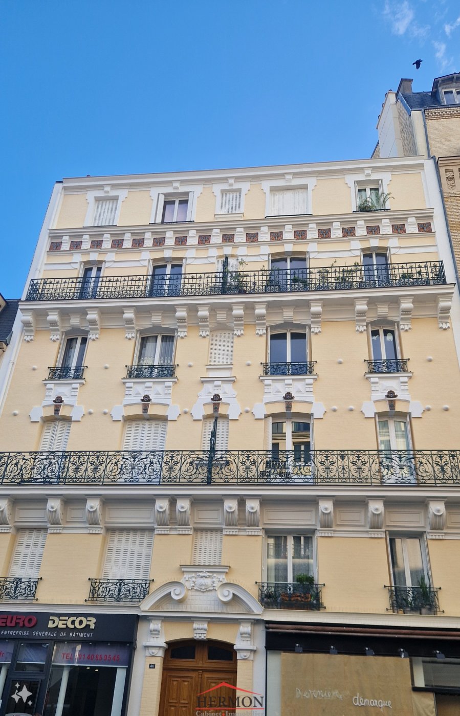 Agence immobilière de 