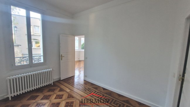 Vente Appartement  4 pices - 117m 92700 Colombes