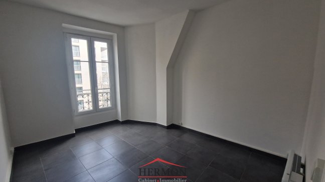 Vente Appartement  2 pices - 24.3m 92110 Clichy