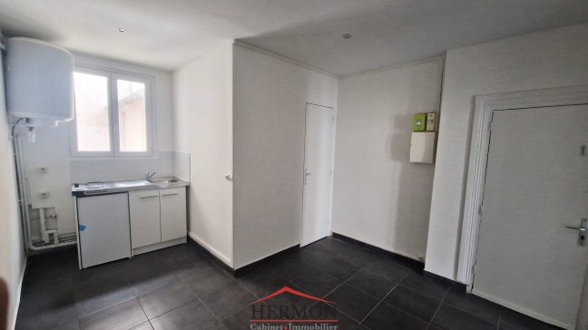 Vente Appartement  2 pices - 24.3m 92110 Clichy