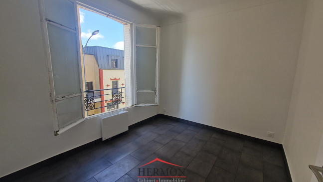 Vente Appartement  2 pices - 28.35m 92270 Bois-colombes