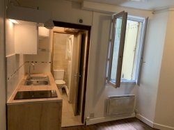 Location appartement Paris 75018