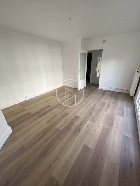Location Appartement  1 pice (studio) - 26m 75011 Paris