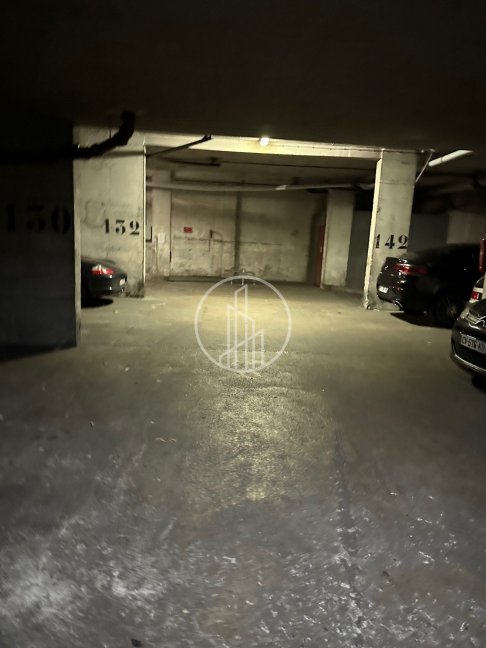 Location Parking 75018 Paris
