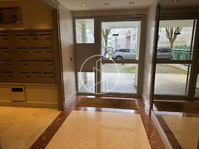 Location Appartement  2 pi�ces - 50m� 92320 Chatillon