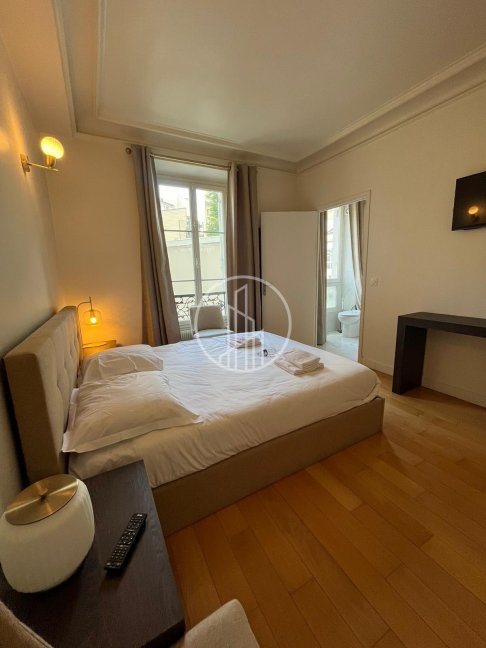 Location Appartement meubl 4 pices - 90m 75017 Paris