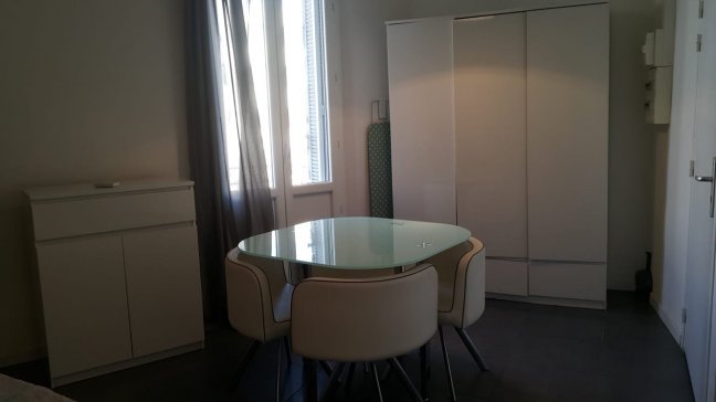 Location Appartement  1 pice (studio) - 30m 06400 Cannes