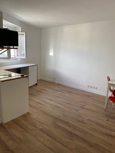 Location Appartement  1 pice (studio) - 22m 75017 Paris