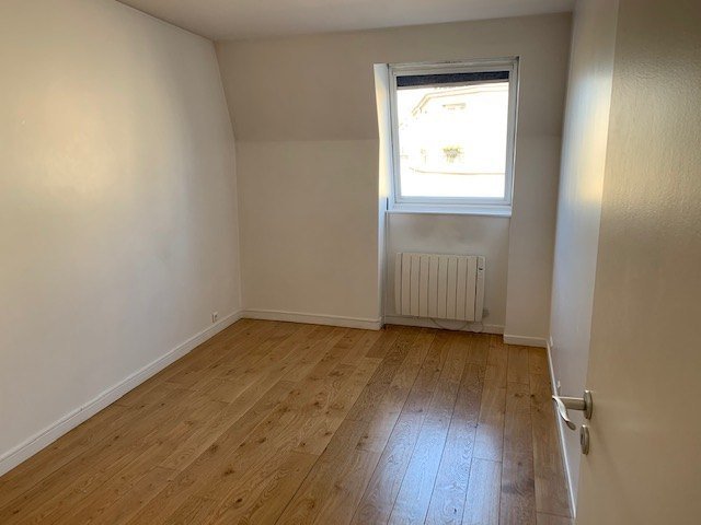 Location Appartement  4 pices - 130m 75012 Paris
