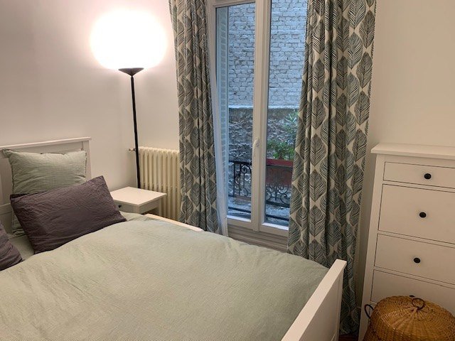 Location Appartement  2 pices - 40m 75018 Paris
