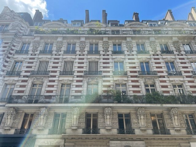 Location Appartement  4 pices - 135m 75008 Paris