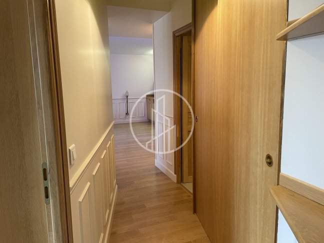 Location Appartement  3 pièces - 78m² 92310 Sevres
