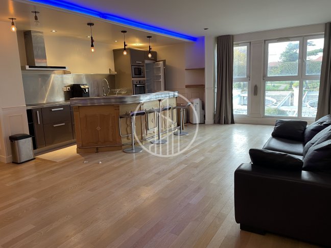 Location Appartement  3 pièces - 78m² 92310 Sevres