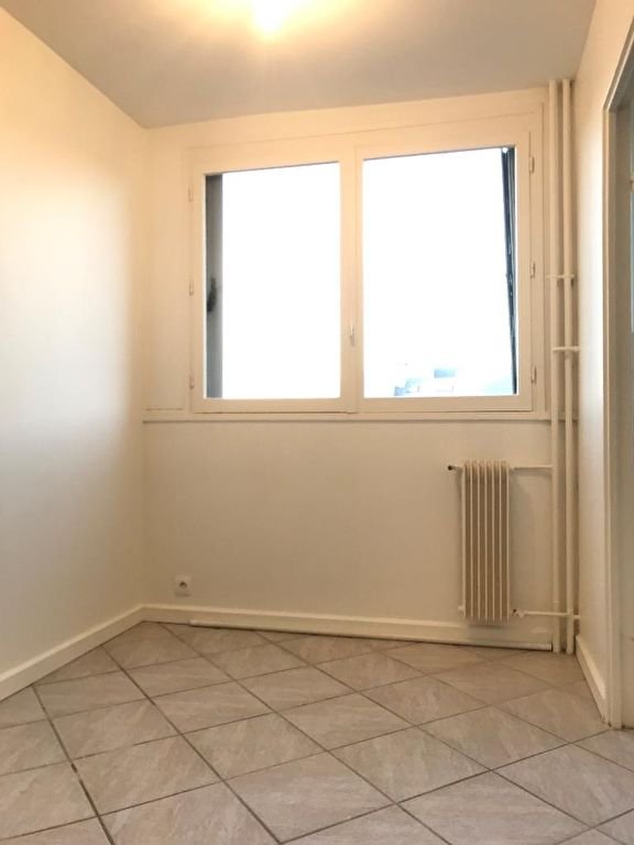 Location Appartement  3 pièces - 46.9m² 92240 Malakoff