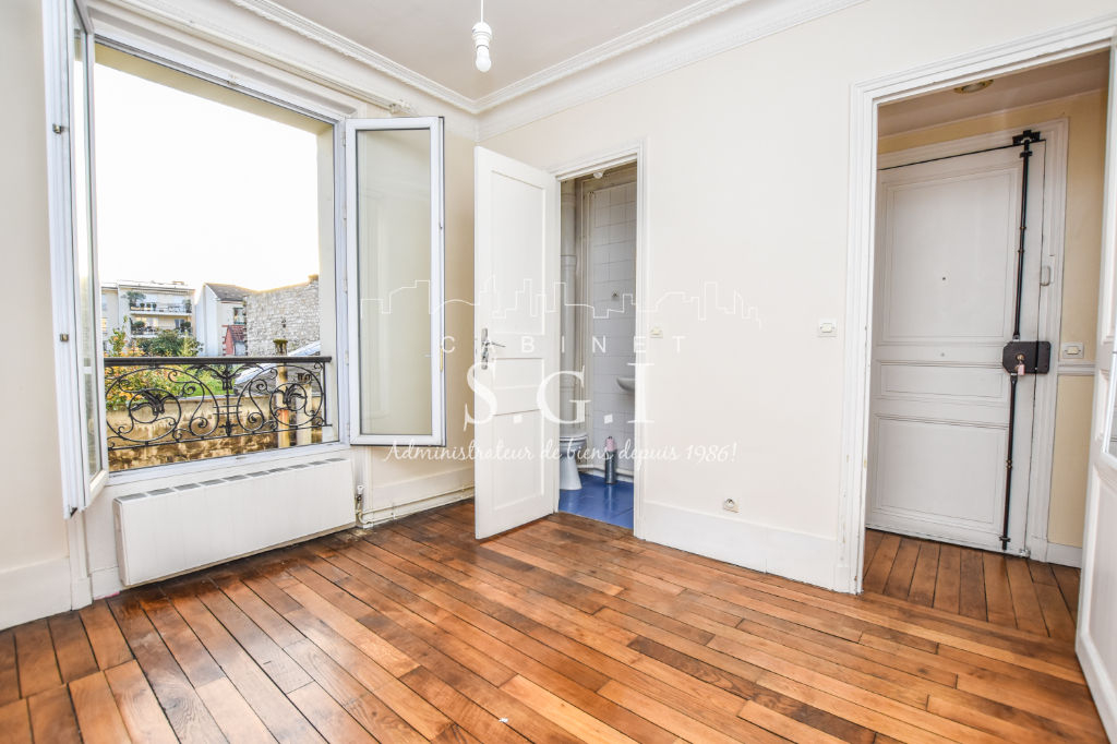 Location Appartement  2 pièces - 36m² 92120 Montrouge