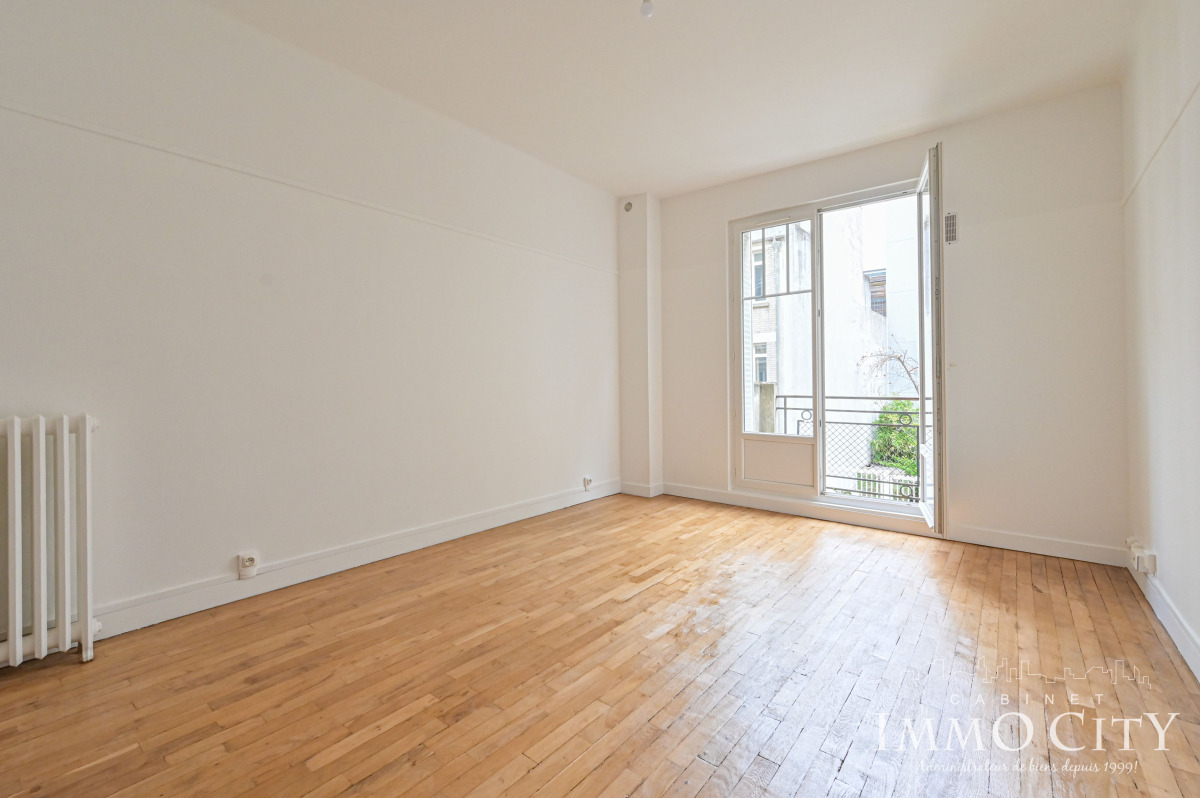 Location Appartement  2 pièces - 59m² 75019 Paris