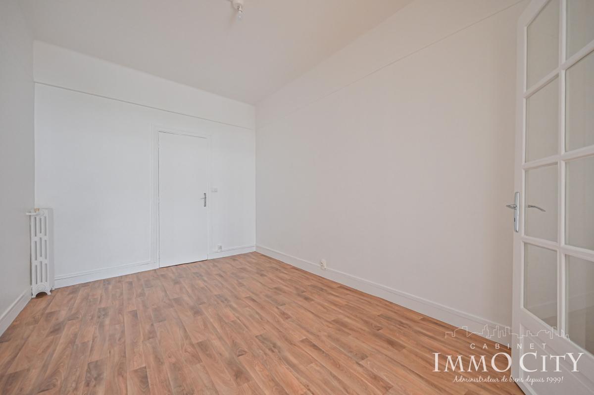 Location Appartement  2 pièces - 59m² 75019 Paris