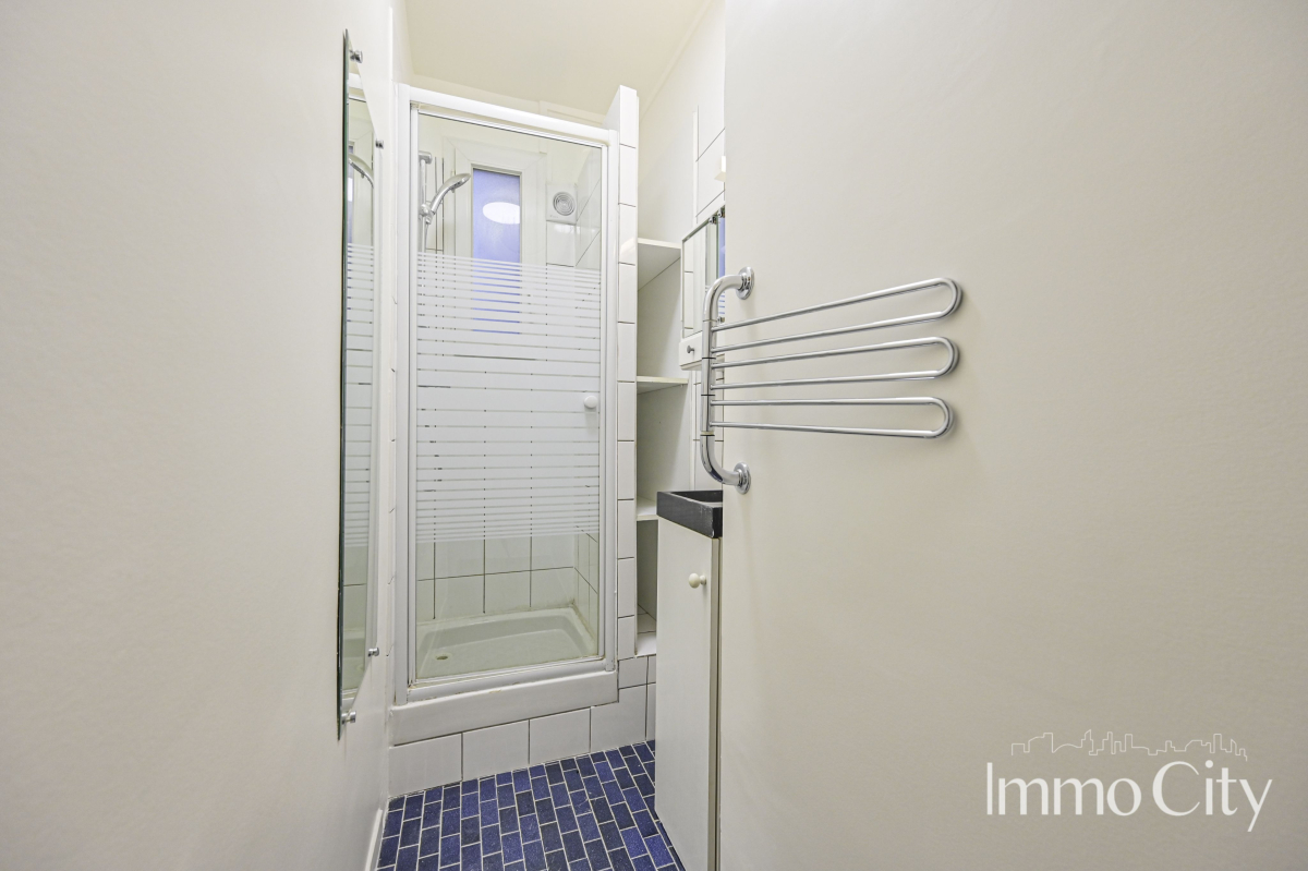 Location Appartement  2 pièces - 34m² 75014 Paris