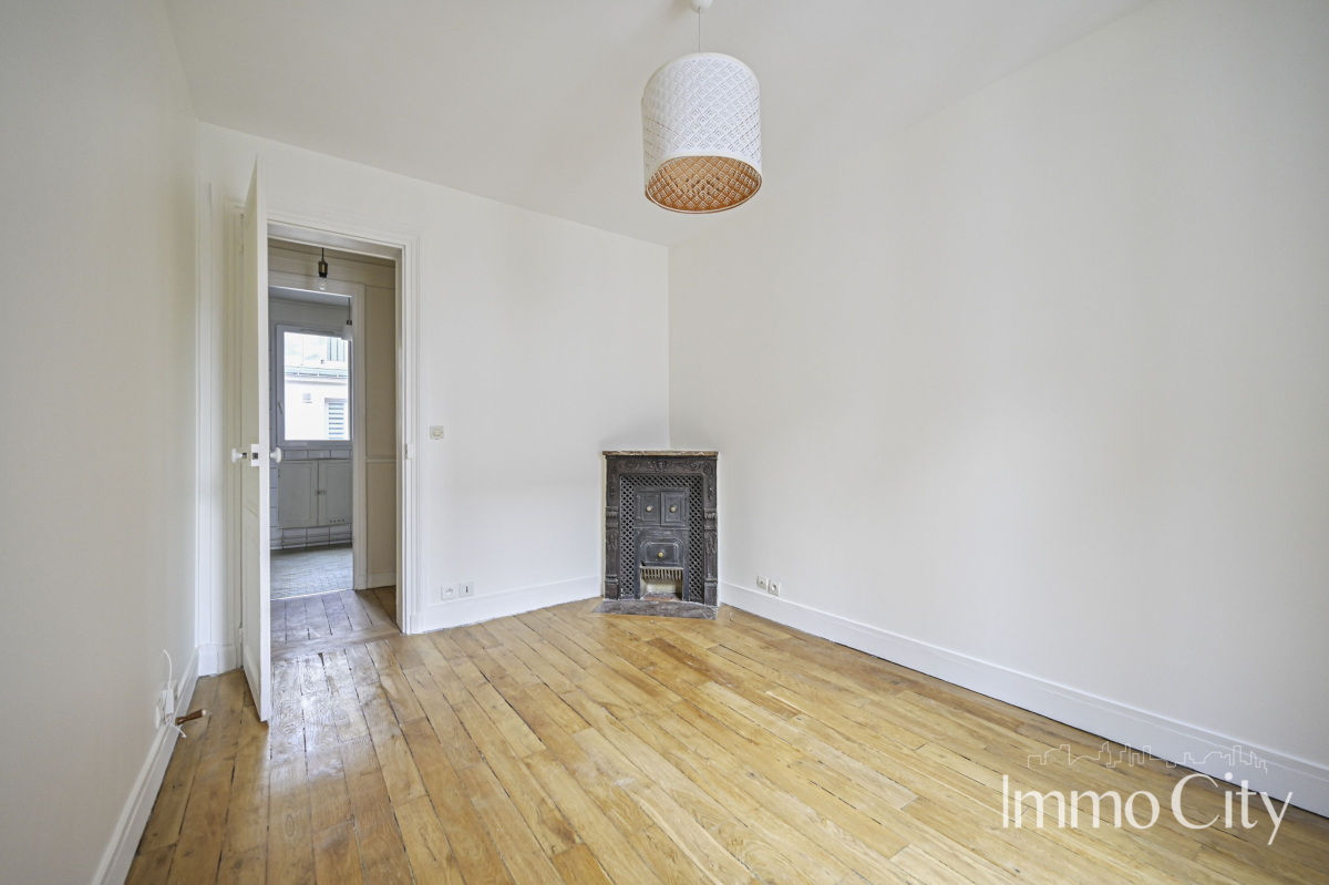 Location Appartement  2 pièces - 34m² 75014 Paris