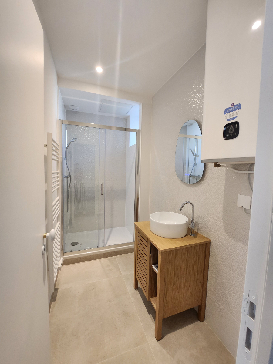 Location Appartement  2 pièces - 37m² 75015 Paris
