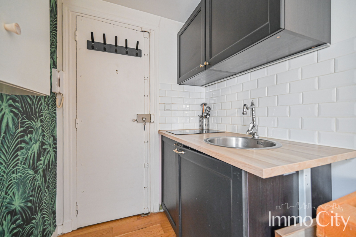 Location Appartement  - 17m² 75012 Paris
