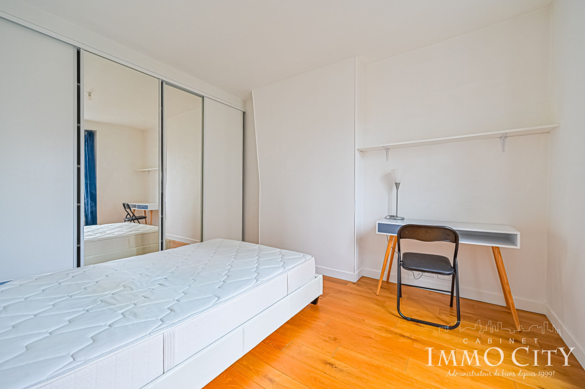 Location Appartement  2 pièces - 31m² 75019 Paris