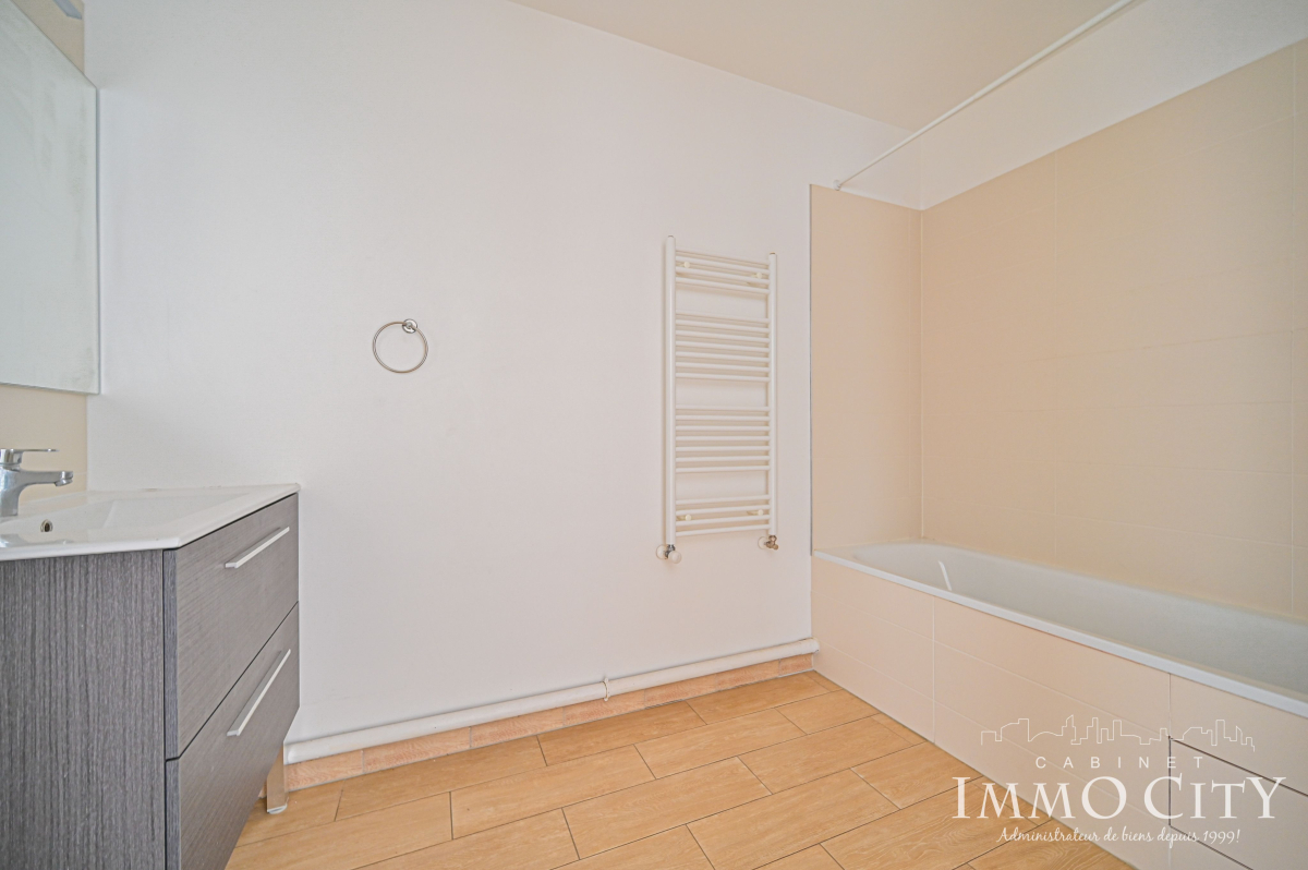 Vente Appartement  4 pièces - 81m² 93230 Romainville