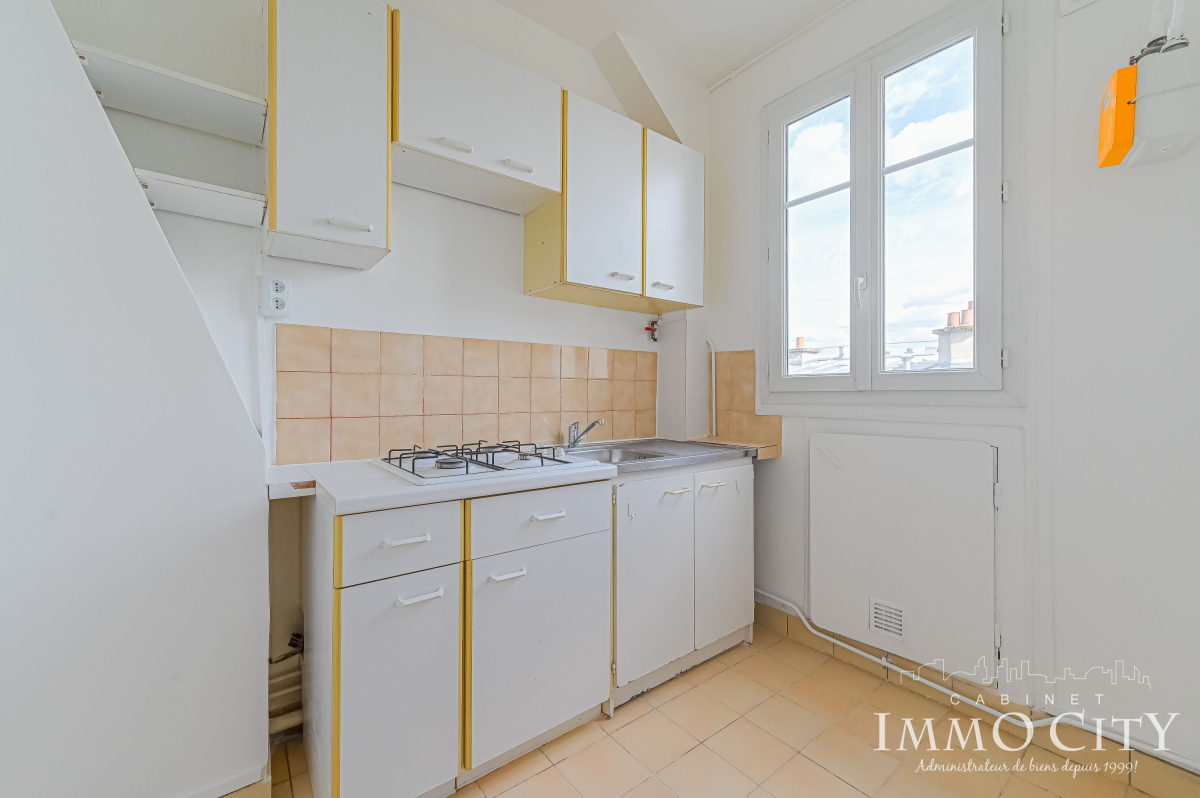 Location Appartement  2 pièces - 37m² 75020 Paris