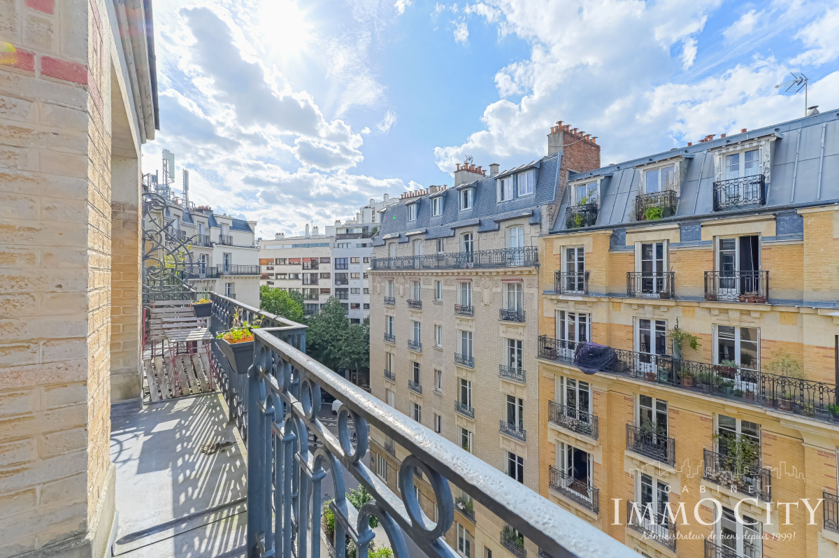 Location Appartement  2 pièces - 37m² 75020 Paris