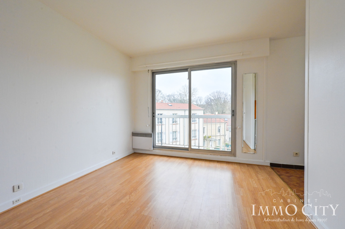 Location Appartement  1 pièce (studio) - 22m² 94230 Cachan