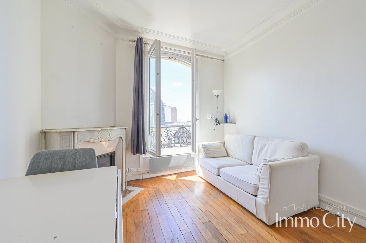 Location Appartement  - 16.94m² 75018 Paris