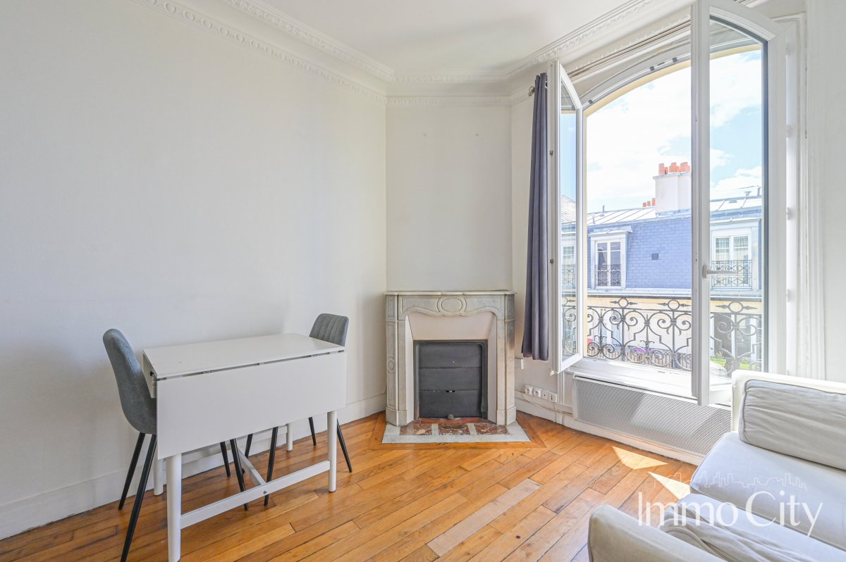 Location Appartement  - 16.94m² 75018 Paris
