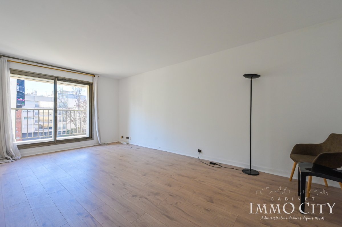 Vente Appartement  2 pièces - 50.76m² 75010 Paris