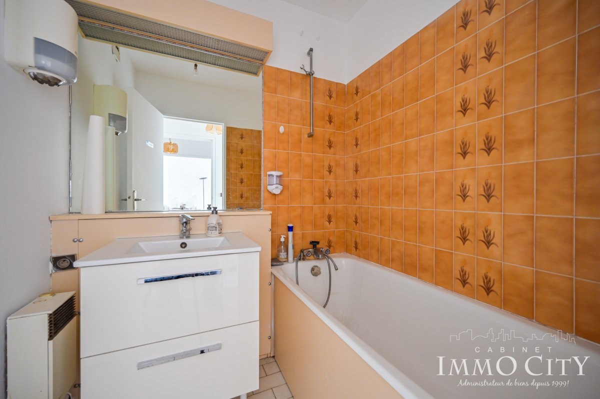 Vente Appartement  2 pièces - 50.76m² 75010 Paris
