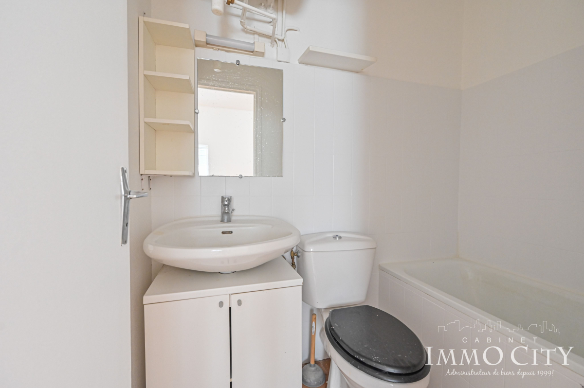Location Appartement  1 pièce (studio) - 26.39m² 75017 Paris