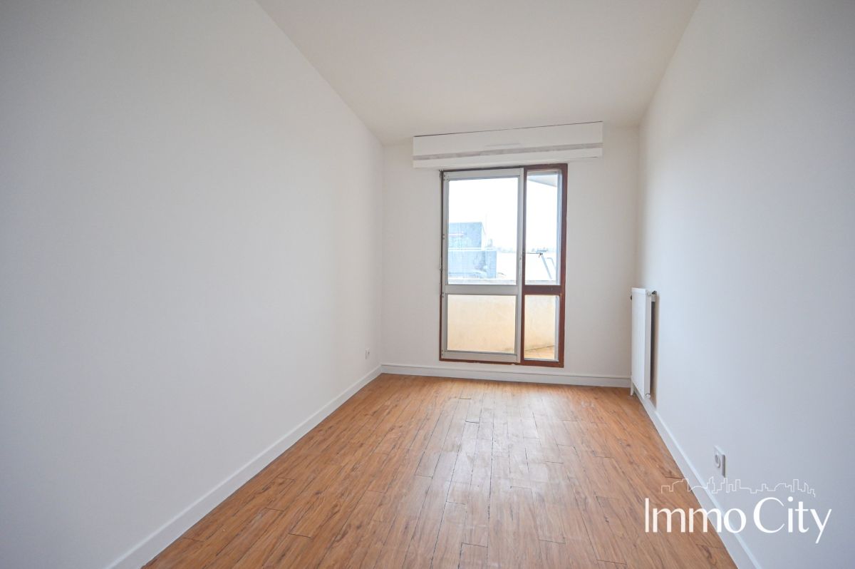 Location Appartement  4 pièces - 77.97m² 94230 Cachan