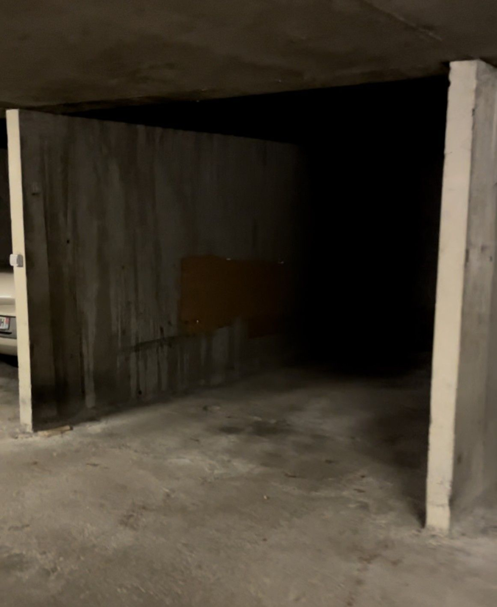 Location Parking  - 12m² 92120 Montrouge